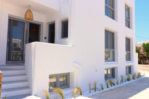 The Nine Graces - Agia Anna Beach Apartements