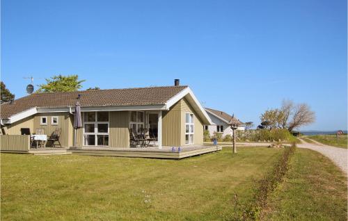 Stunning Home In Sams With 2 Bedrooms And Wifi