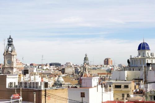 Vivaldi Penthouse Ayuntamiento - image 2