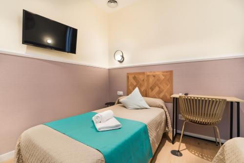 Hostal Bermejo - image 3