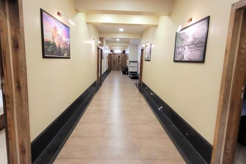 Hotel Om Inn - Talegaon Dabhade