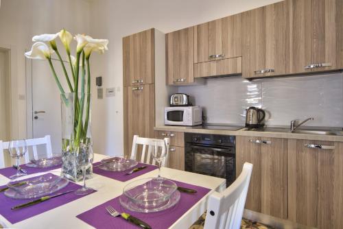 Borgo Apartments 1 & 2-Bedroom Self-Catering in Central Valletta by Tritoni Hotels - image 4