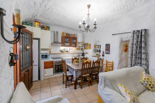 virtuve, Casa cueva con encanto in Terque