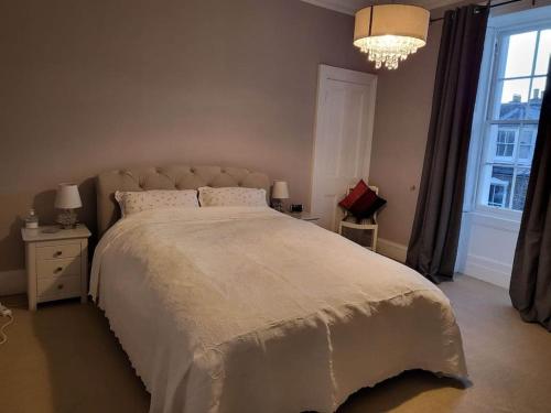 Georgian townhouse in centre of Perth in 珀斯市中心