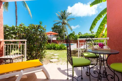 Vistas, Orient Bay Palm Court Residence 4 Stars in Saint Martin