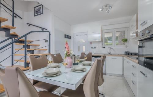 Stunning home in Brzac with 3 Bedrooms, WiFi and Outdoor swimming pool in Brzac