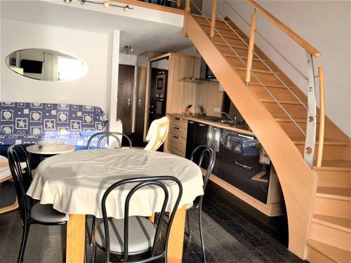 Quiberon - Studio mezzanine rénové 40m² pour 4 pers - Vue mer et parking - image 3