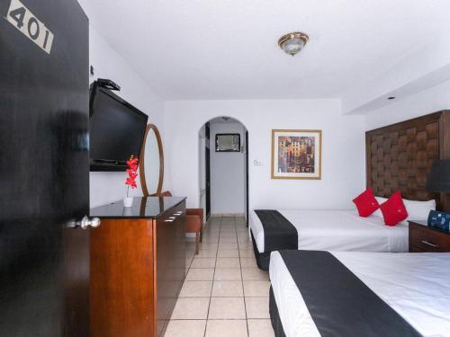 Zona Dorada Suites