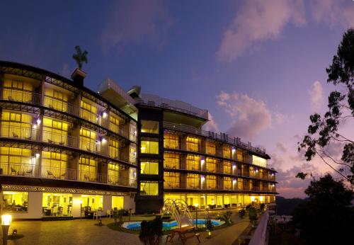 Ulaz, The Panoramic Getaway Hotel in Munnar