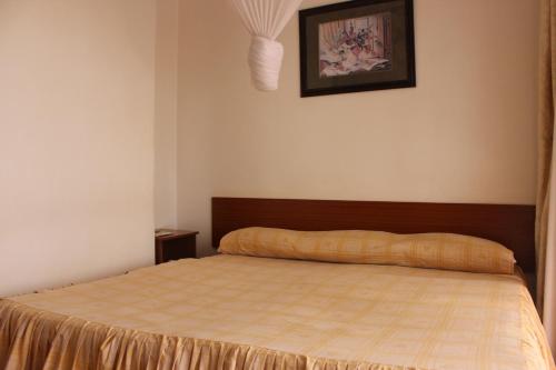 Double Room image 2