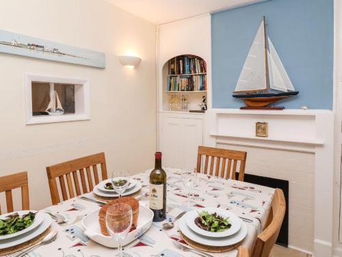 Winkle Cottage Aldeburgh - image 3