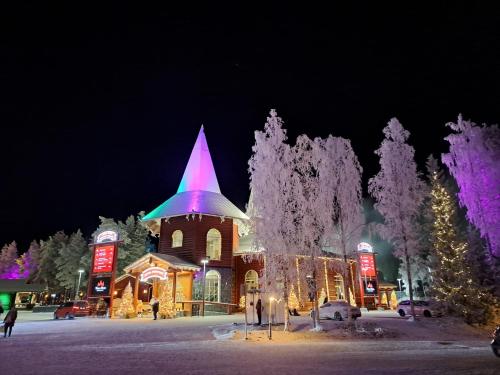 Room in Polar Circle 3