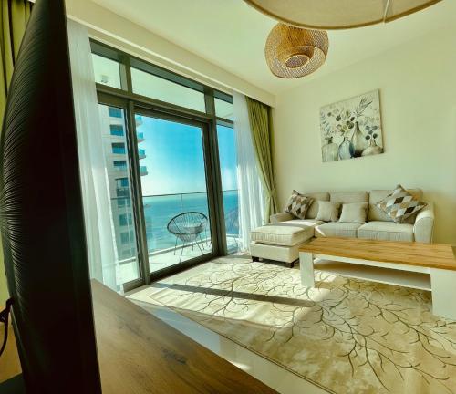 Dar Vacation - Great Palm and Marina View 2BDR Apartment, Dubai (photo 4)