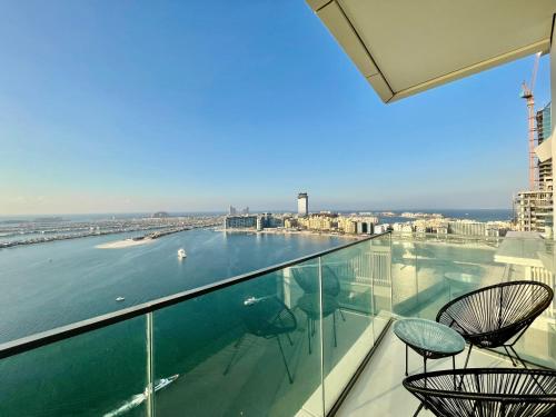 Dar Vacation - Best Magnificent Front Palm View 2BR Apartment, Dubai (photo 7)