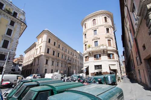 Sunny Apartment Navona Square - image 14