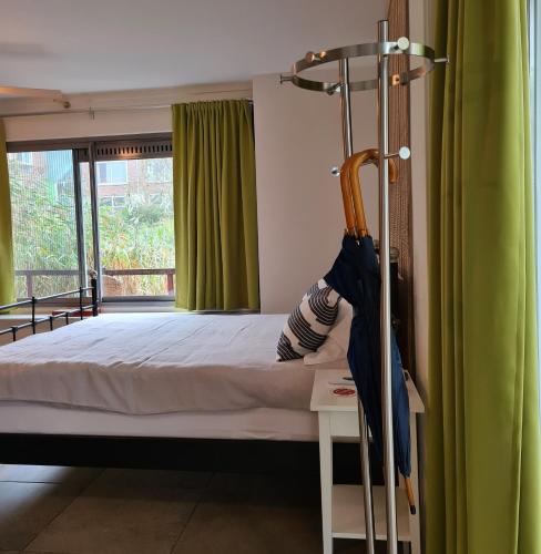 GREAT CANAL STUDIO - AC, Water view & Free parking, Amsterdam (foto 2)