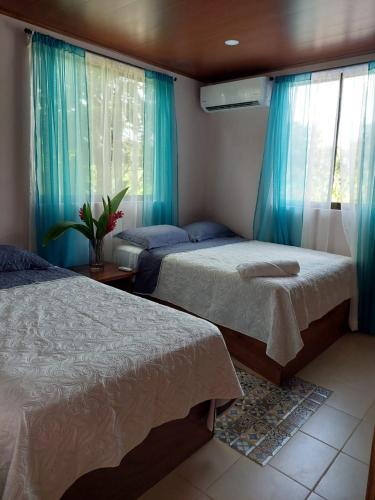 Cabina equipada cerca de río y montañas Tulín Azul (Cabina equipada cerca de rio y montanas Tulin Azul) in การารา