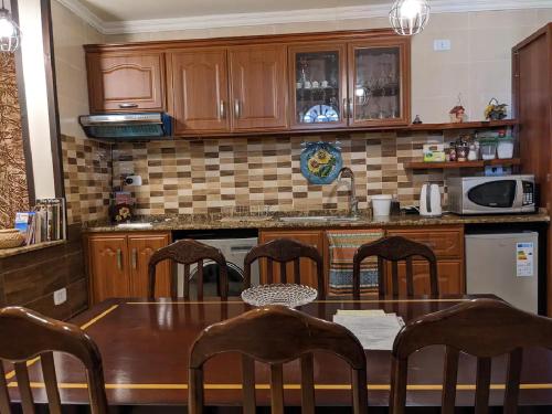Apartment with Mountain View image 6