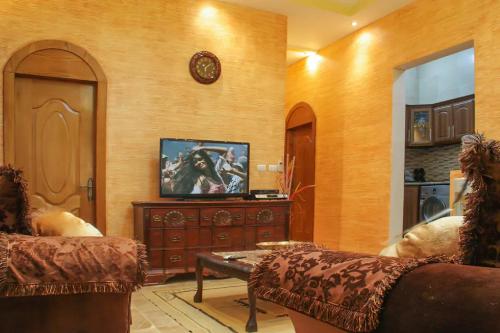 Three-Bedroom Apartment image 8