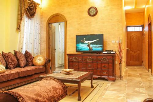 Three-Bedroom Apartment image 7