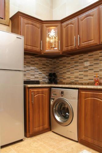 Three-Bedroom Apartment image 5