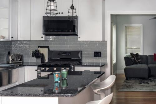 Twin XL Bed - Boston - RM 1 in Wakefield (Massachusetts)