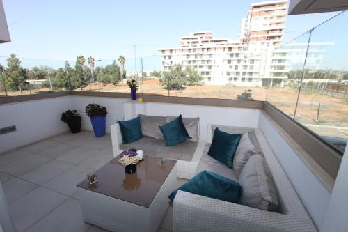 Balcony/terrace, Joumaya White & See in El Oulfa
