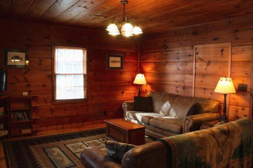 CatTail Cabin in Saint Germain, USA