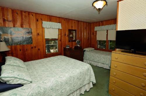 Birchwood Retreat in Saint Germain, USA