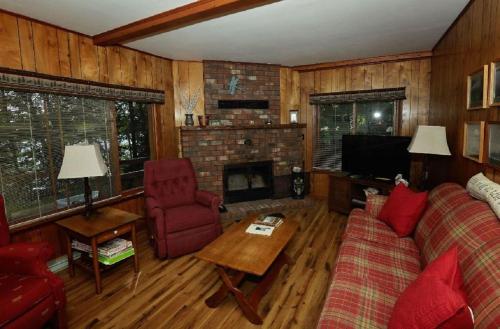 Birchwood Retreat in Saint Germain, USA