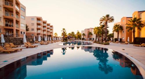  Kuşadası Golf Holiday Home, Ferienwohnung in Ağaçlı