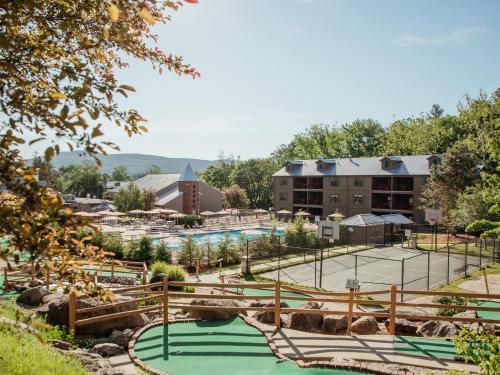 Holiday Inn Club Vacations Oak n Spruce Resort in the Berkshires an IHG Hotel