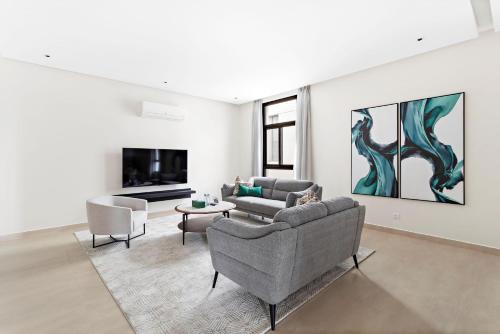 Mabaat-Executive 3BR-Irqah - 465 in As Safarat