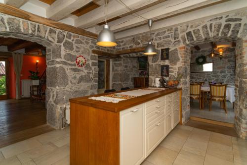 Luxurious Villa in Ruii Croatia with Private Pool and Garden in Ruzici