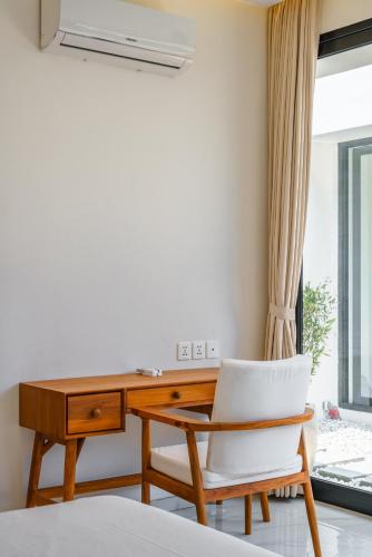 Villa Besso Padonan - Modern & Minimalist 2BR Villa in Canggu! - image 5