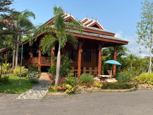 Sleeps 4