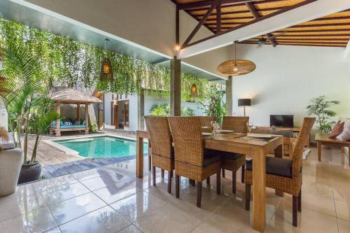Pulesari 3 bedrooms - Legian Beach