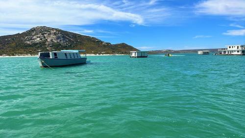 Kraalbaai Lifestyle House Boats