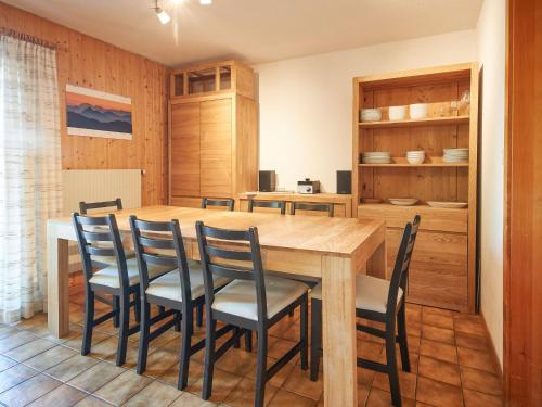  Chalet Lilas by Interhome in Les Collons