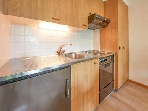 Apartment Hameau D004 by Interhome in Veksa