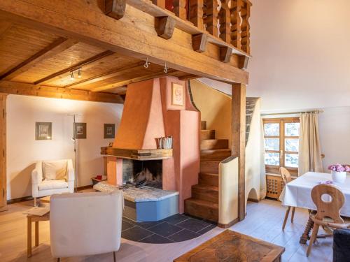 切薩坎蒂尼公寓 (Apartment Chesa Cantieni by Interhome) in 拉蓬夏木塞埃斯