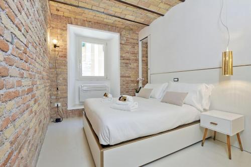 YCH-Charming flat near Colosseum, Rzym (zdjęcie 2)