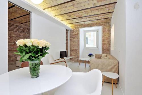 YCH-Charming flat near Colosseum, Rzym (zdjęcie 9)