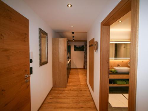 Apartment Erzherzog's Apts-Zillertal Alpen Lodge by Interhome