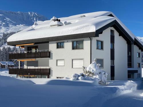  Apartment Triangel C Ronida by Interhome in Parpan