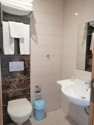 Kolmen hengen huone, 3 vuodetta