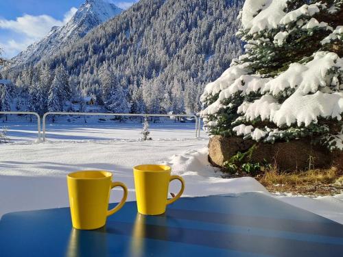 Apartment Alpes et Lac 2 by Interhome