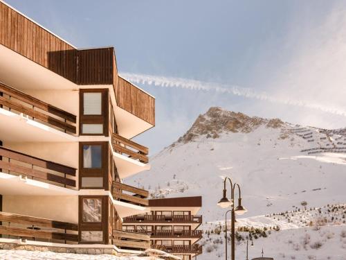 Apartment Les Roches Rouges - Lavachet by Interhome near L'Eterlou