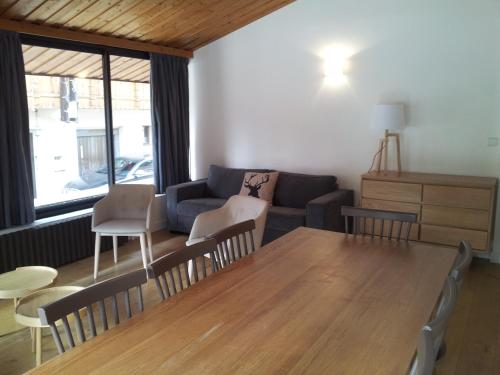 Three bedroom apartment (6 adults - 2 children)