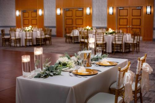 Hyatt Regency Morristown - image 10